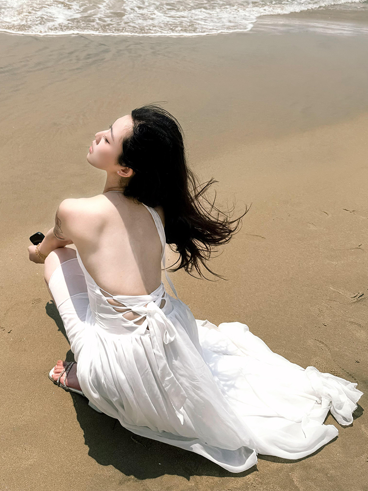 Photography Bali - Vestido Feminino Branco Sem Costas para